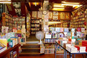 Buch Bezugsquellen: Bücher im Buchladen in deiner Stadt kaufen Buch Bezugsquellen: Bücher im Buchladen in deiner Stadt kaufen